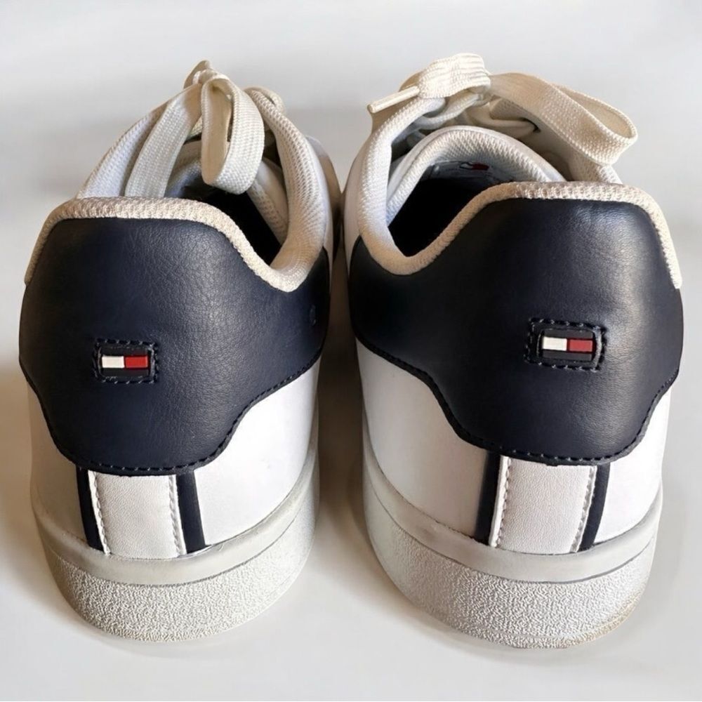 Tommy Hilfiger Men’s Sneakers – White Leather Low Top Size 13